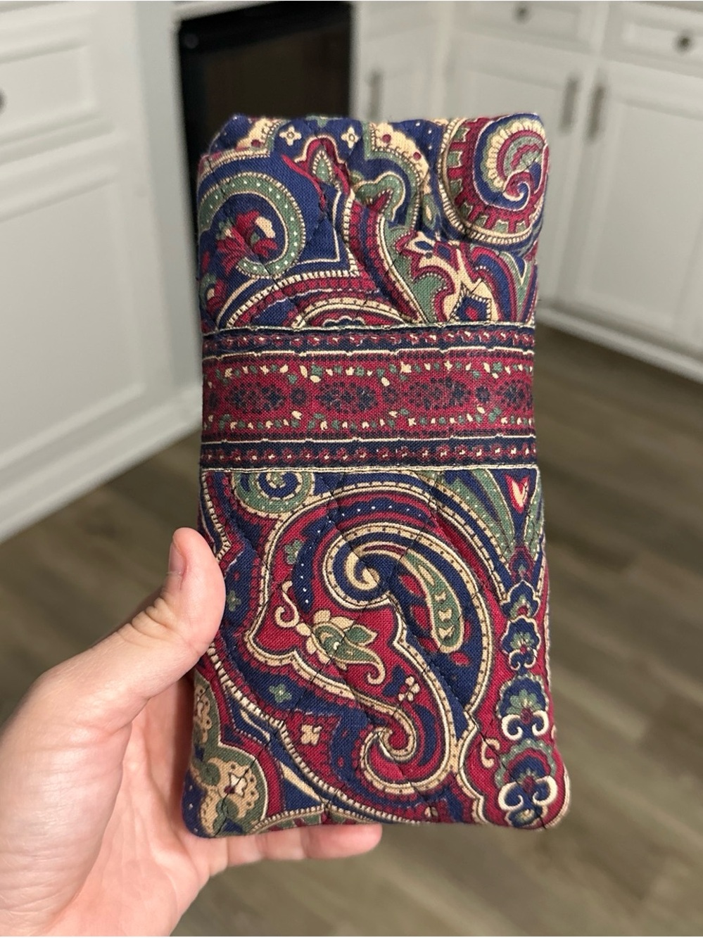 Vera Bradley vintage Medallion glasses set